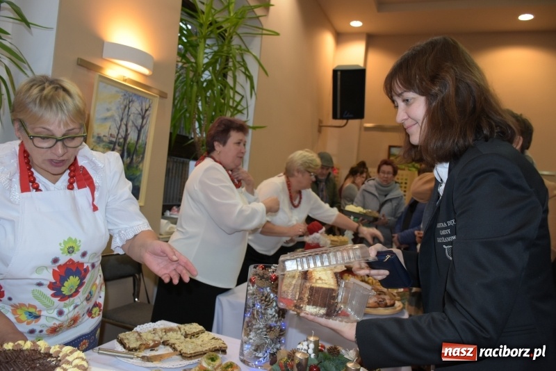Zdjęcie w galerii na portalu naszraciborz.pl: W Tworkowie zapachniało świętami wiadomości z regionu
