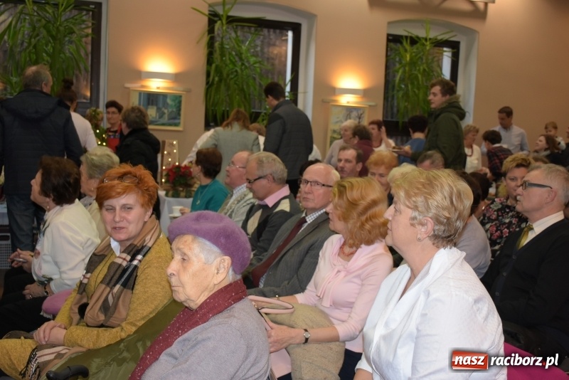 Zdjęcie w galerii na portalu naszraciborz.pl: W Tworkowie zapachniało świętami wiadomości z regionu