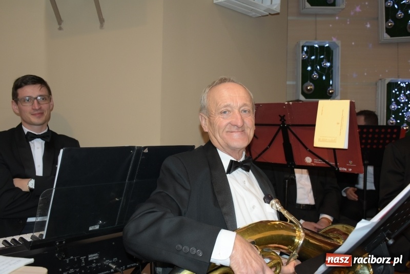 Zdjęcie w galerii na portalu naszraciborz.pl: W Tworkowie zapachniało świętami wiadomości z regionu