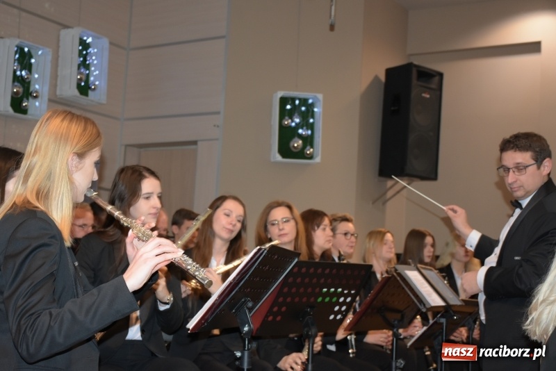 Zdjęcie w galerii na portalu naszraciborz.pl: W Tworkowie zapachniało świętami wiadomości z regionu