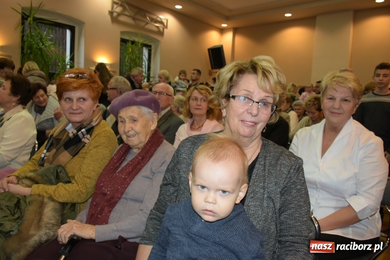 Zdjęcie w galerii na portalu naszraciborz.pl: W Tworkowie zapachniało świętami wiadomości z regionu