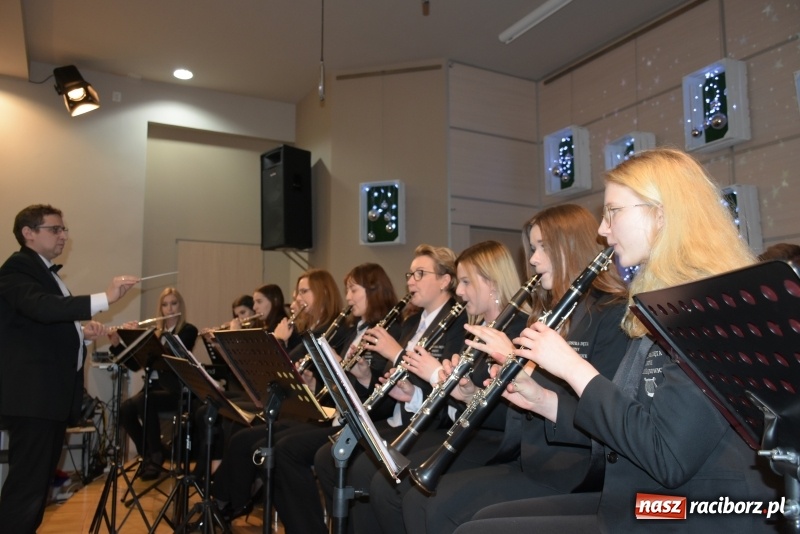 Zdjęcie w galerii na portalu naszraciborz.pl: W Tworkowie zapachniało świętami wiadomości z regionu