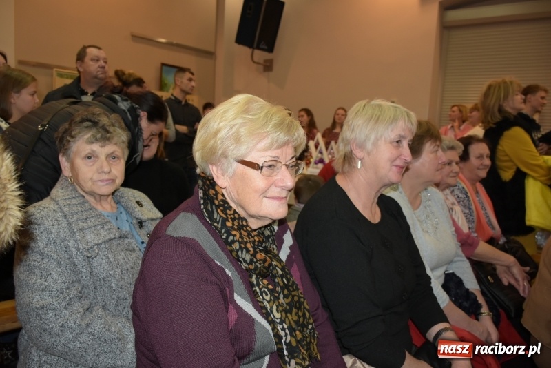 Zdjęcie w galerii na portalu naszraciborz.pl: W Tworkowie zapachniało świętami wiadomości z regionu