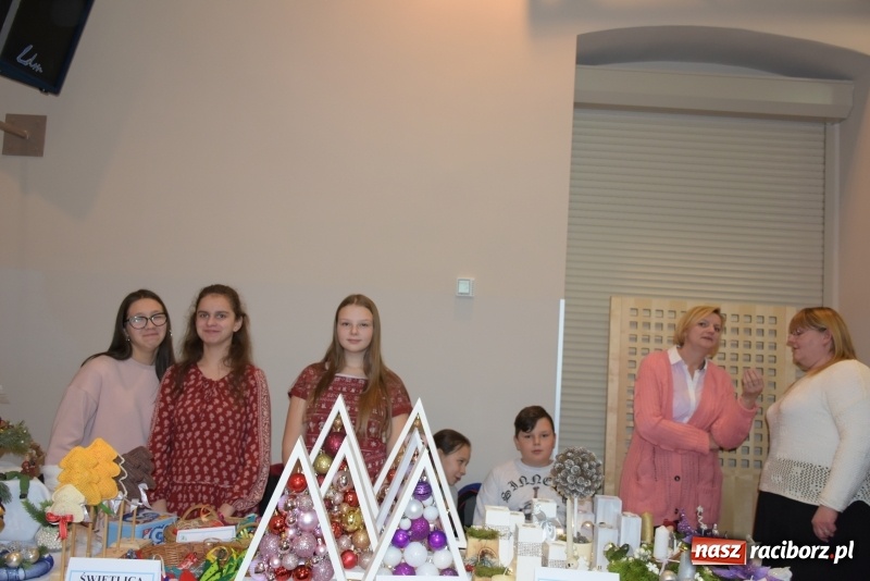 Zdjęcie w galerii na portalu naszraciborz.pl: W Tworkowie zapachniało świętami wiadomości z regionu