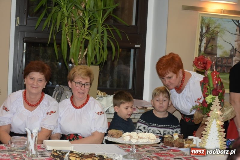 Zdjęcie w galerii na portalu naszraciborz.pl: W Tworkowie zapachniało świętami wiadomości z regionu