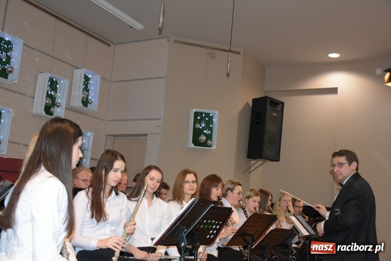 Zdjęcie w galerii na portalu naszraciborz.pl: W Tworkowie zapachniało świętami wiadomości z regionu