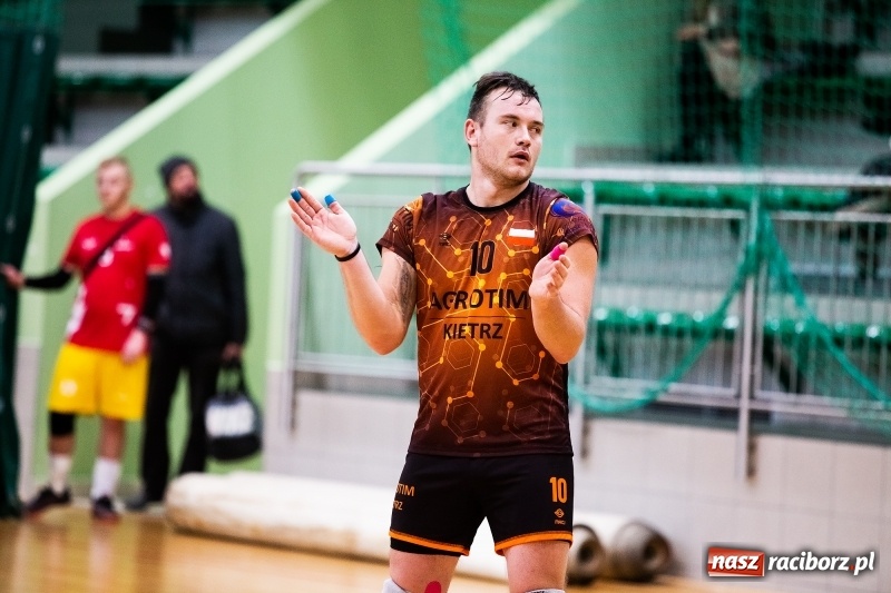 Zdjęcie w galerii na portalu naszraciborz.pl: Siódma kolejka JP Telebim RLPS za nami wiadomości z regionu