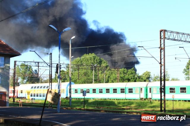 Zdjęcie w galerii na portalu naszraciborz.pl: SGL: pożar w hali grafityzacji wiadomości z regionu