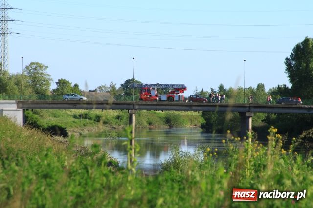 Zdjęcie w galerii na portalu naszraciborz.pl: SGL: pożar w hali grafityzacji wiadomości z regionu
