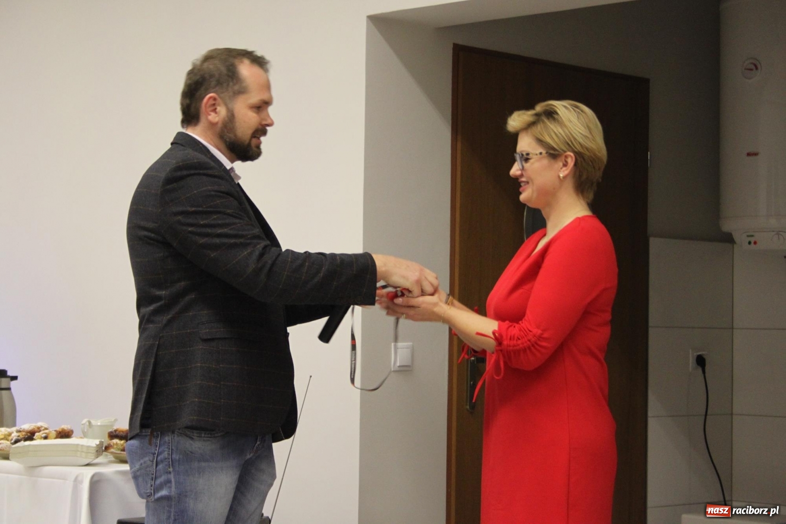 Zdjęcie w galerii na portalu naszraciborz.pl: W Wojnowicach otwarto nową salę wiejską wiadomości z regionu