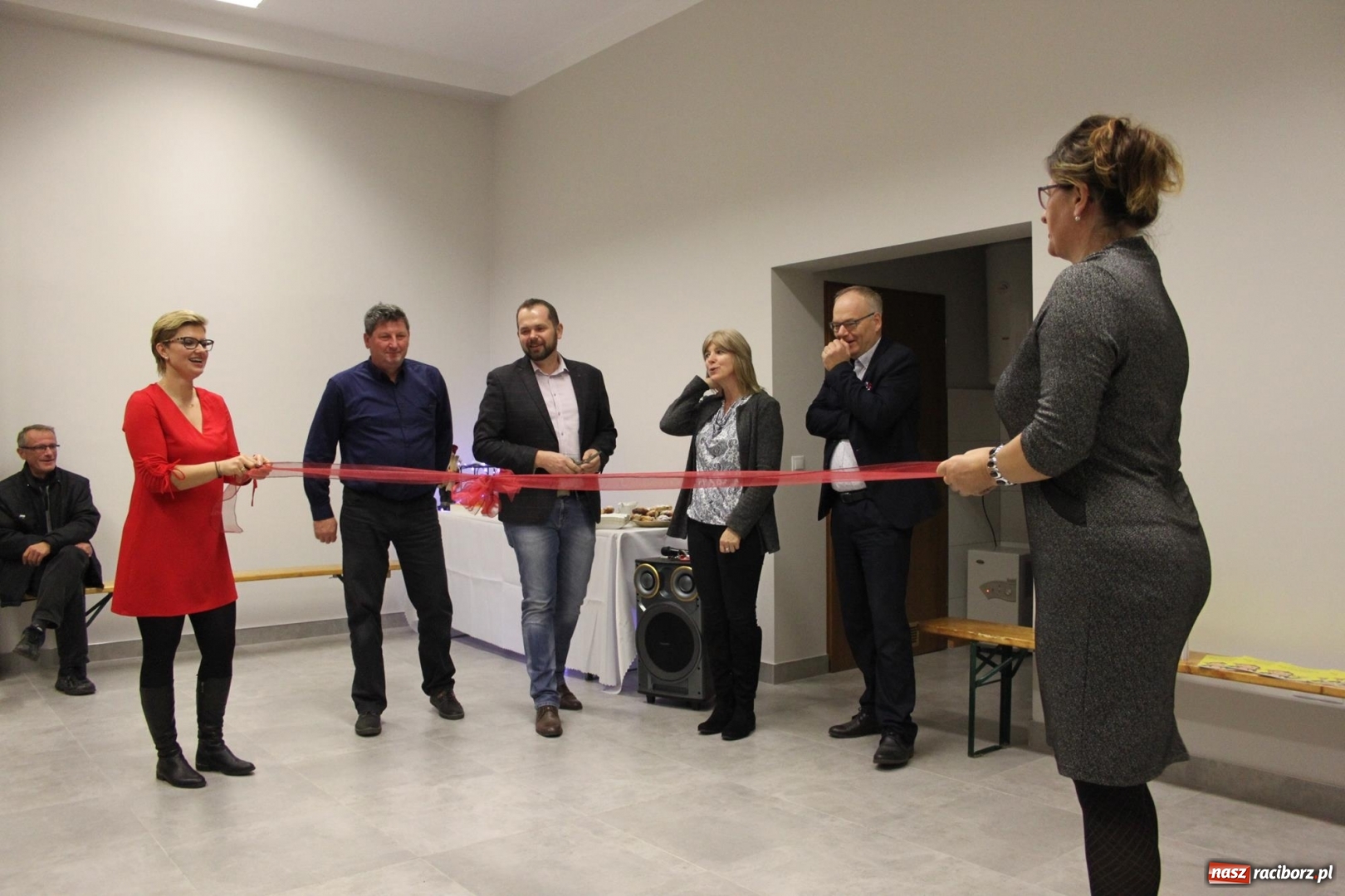 Zdjęcie w galerii na portalu naszraciborz.pl: W Wojnowicach otwarto nową salę wiejską wiadomości z regionu