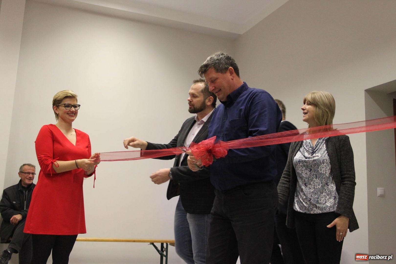 Zdjęcie w galerii na portalu naszraciborz.pl: W Wojnowicach otwarto nową salę wiejską wiadomości z regionu