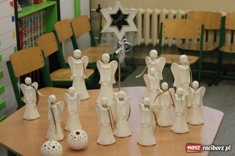 Zdjęcie w galerii na portalu naszraciborz.pl: Jarmark Bożonarodzeniowy i spotkanie z Mikołajem w Borucinie wiadomości z regionu