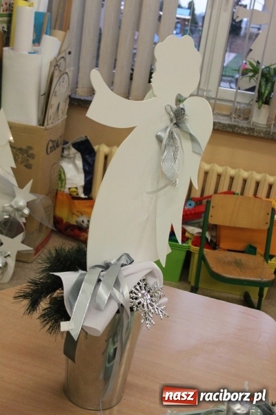 Zdjęcie w galerii na portalu naszraciborz.pl: Jarmark Bożonarodzeniowy i spotkanie z Mikołajem w Borucinie wiadomości z regionu