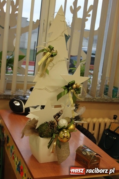 Zdjęcie w galerii na portalu naszraciborz.pl: Jarmark Bożonarodzeniowy i spotkanie z Mikołajem w Borucinie wiadomości z regionu