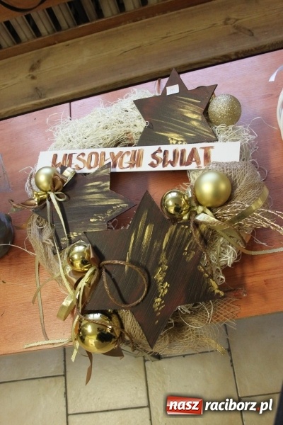 Zdjęcie w galerii na portalu naszraciborz.pl: Jarmark Bożonarodzeniowy i spotkanie z Mikołajem w Borucinie wiadomości z regionu