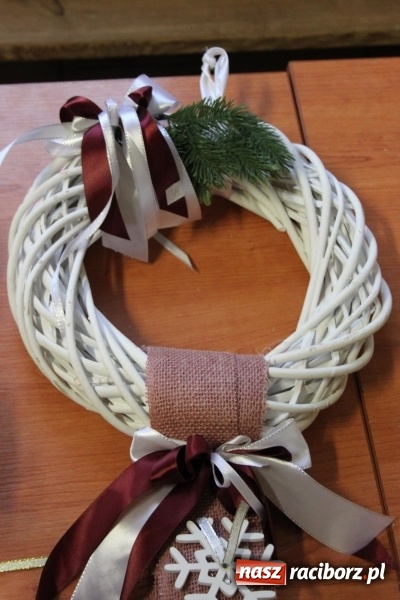 Zdjęcie w galerii na portalu naszraciborz.pl: Jarmark Bożonarodzeniowy i spotkanie z Mikołajem w Borucinie wiadomości z regionu