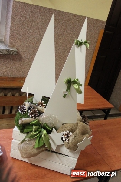 Zdjęcie w galerii na portalu naszraciborz.pl: Jarmark Bożonarodzeniowy i spotkanie z Mikołajem w Borucinie wiadomości z regionu