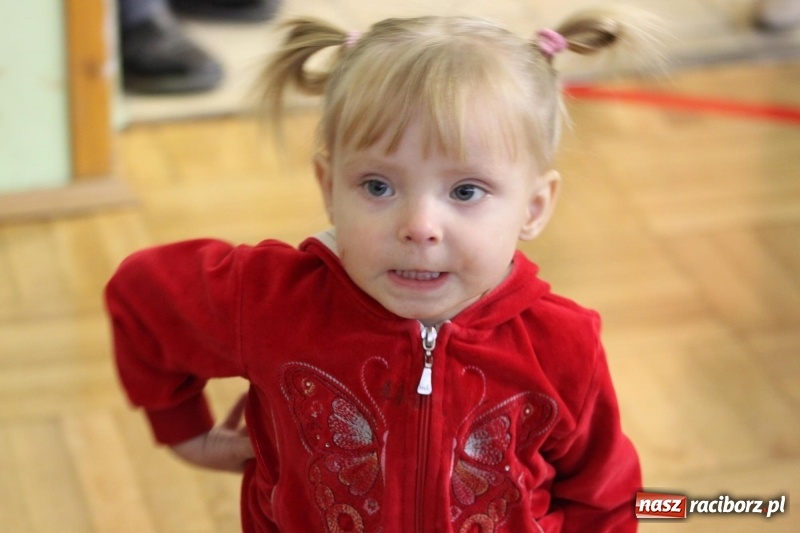 Zdjęcie w galerii na portalu naszraciborz.pl: Jarmark Bożonarodzeniowy i spotkanie z Mikołajem w Borucinie wiadomości z regionu