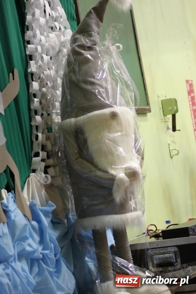 Zdjęcie w galerii na portalu naszraciborz.pl: Jarmark Bożonarodzeniowy i spotkanie z Mikołajem w Borucinie wiadomości z regionu