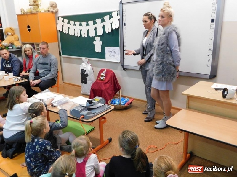 Zdjęcie w galerii na portalu naszraciborz.pl: Benio w podróży, czyli podsumowanie innowacji pedagogicznej w SP 4 wiadomości z regionu