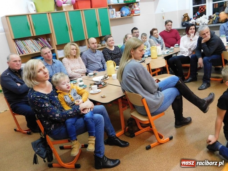 Zdjęcie w galerii na portalu naszraciborz.pl: Benio w podróży, czyli podsumowanie innowacji pedagogicznej w SP 4 wiadomości z regionu