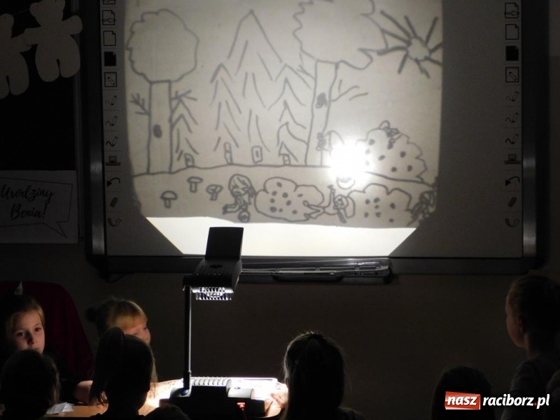 Zdjęcie w galerii na portalu naszraciborz.pl: Benio w podróży, czyli podsumowanie innowacji pedagogicznej w SP 4 wiadomości z regionu