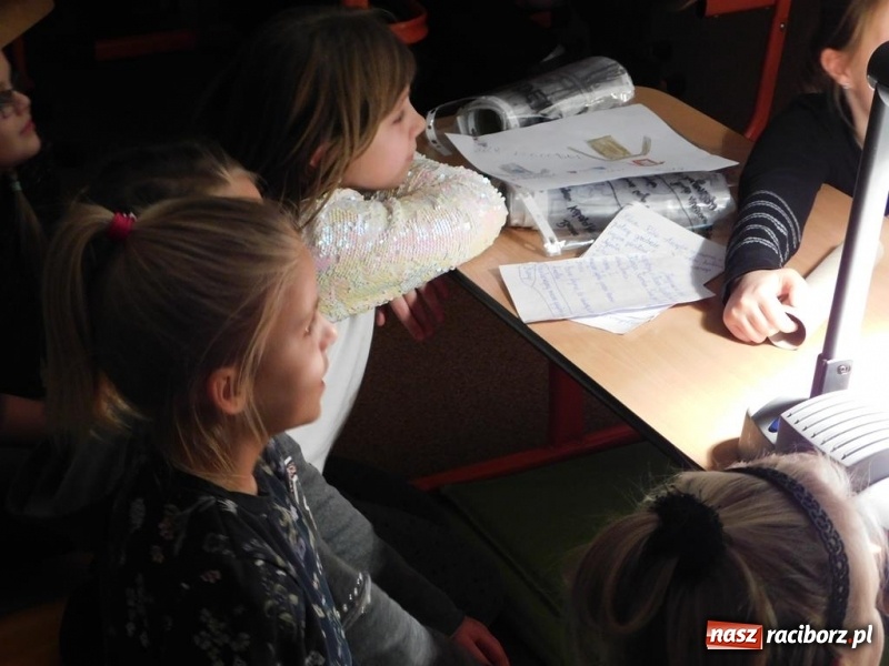 Zdjęcie w galerii na portalu naszraciborz.pl: Benio w podróży, czyli podsumowanie innowacji pedagogicznej w SP 4 wiadomości z regionu