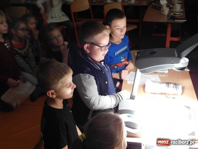 Zdjęcie w galerii na portalu naszraciborz.pl: Benio w podróży, czyli podsumowanie innowacji pedagogicznej w SP 4 wiadomości z regionu