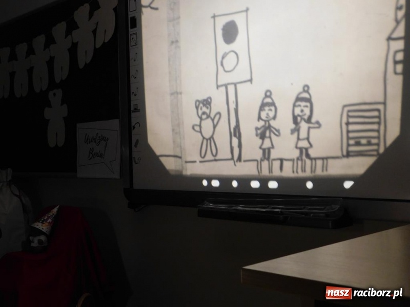 Zdjęcie w galerii na portalu naszraciborz.pl: Benio w podróży, czyli podsumowanie innowacji pedagogicznej w SP 4 wiadomości z regionu