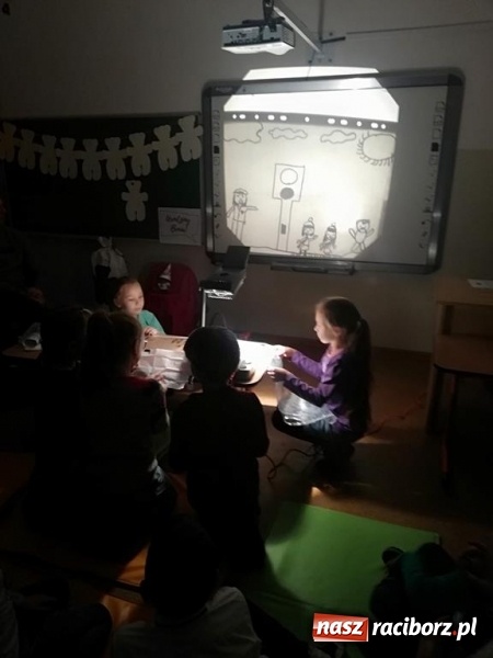 Zdjęcie w galerii na portalu naszraciborz.pl: Benio w podróży, czyli podsumowanie innowacji pedagogicznej w SP 4 wiadomości z regionu
