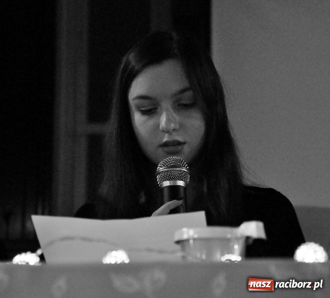 Zdjęcie w galerii na portalu naszraciborz.pl: Śladami poezji, czyli wieczorek poetycki u Kasprowicza wiadomości z regionu