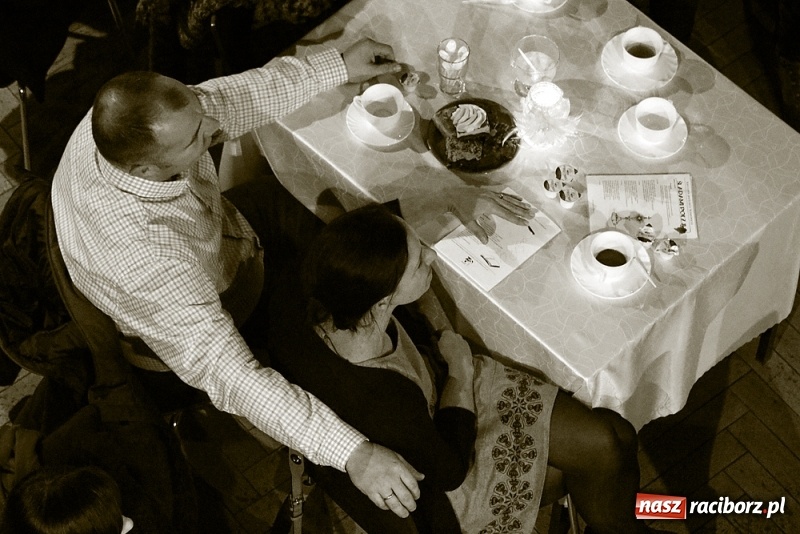 Zdjęcie w galerii na portalu naszraciborz.pl: Śladami poezji, czyli wieczorek poetycki u Kasprowicza wiadomości z regionu