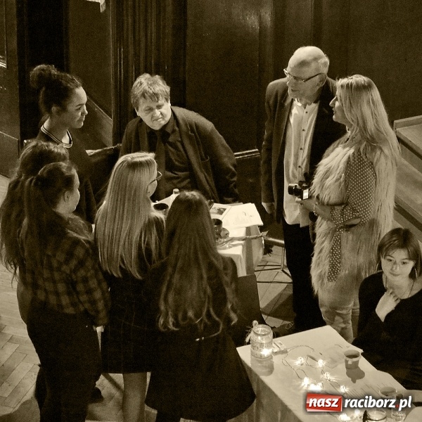 Zdjęcie w galerii na portalu naszraciborz.pl: Śladami poezji, czyli wieczorek poetycki u Kasprowicza wiadomości z regionu