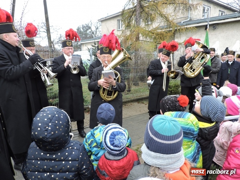 Zdjęcie w galerii na portalu naszraciborz.pl: W Brzeziu nad Odrą zabrzmiała górnicza orkiestra  wiadomości z regionu