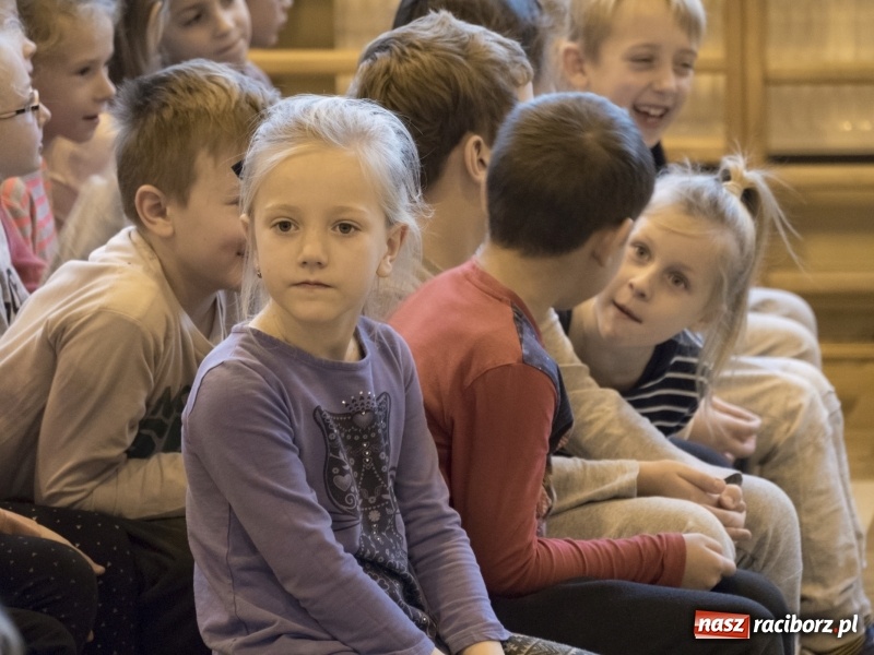 Zdjęcie w galerii na portalu naszraciborz.pl: Górnicy z Markowic świętowali z uczniami  wiadomości z regionu