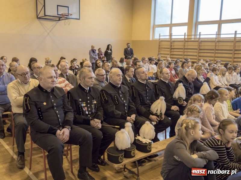 Zdjęcie w galerii na portalu naszraciborz.pl: Górnicy z Markowic świętowali z uczniami  wiadomości z regionu