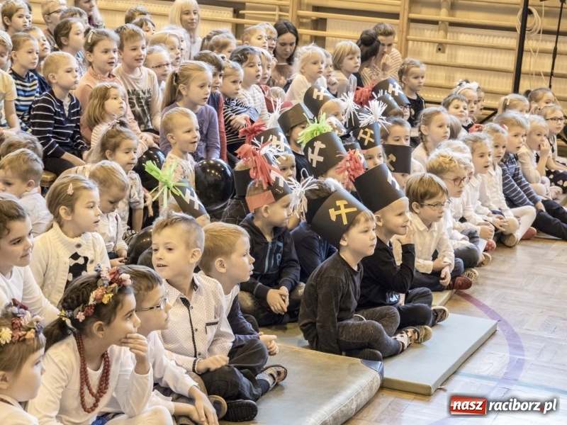 Zdjęcie w galerii na portalu naszraciborz.pl: Górnicy z Markowic świętowali z uczniami  wiadomości z regionu