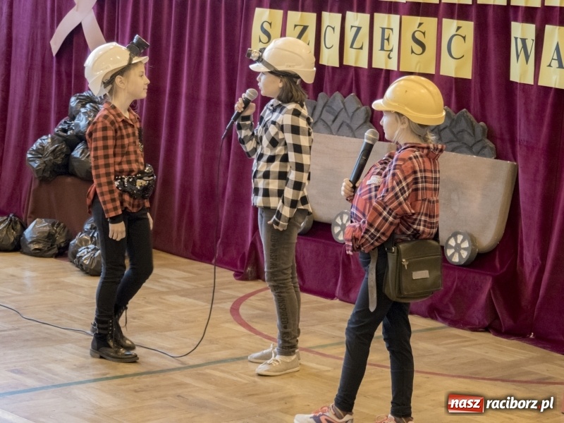 Zdjęcie w galerii na portalu naszraciborz.pl: Górnicy z Markowic świętowali z uczniami  wiadomości z regionu