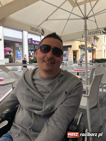 Zdjęcie w galerii na portalu naszraciborz.pl: Łukasz Kądziołka prosi o pomoc wiadomości z regionu