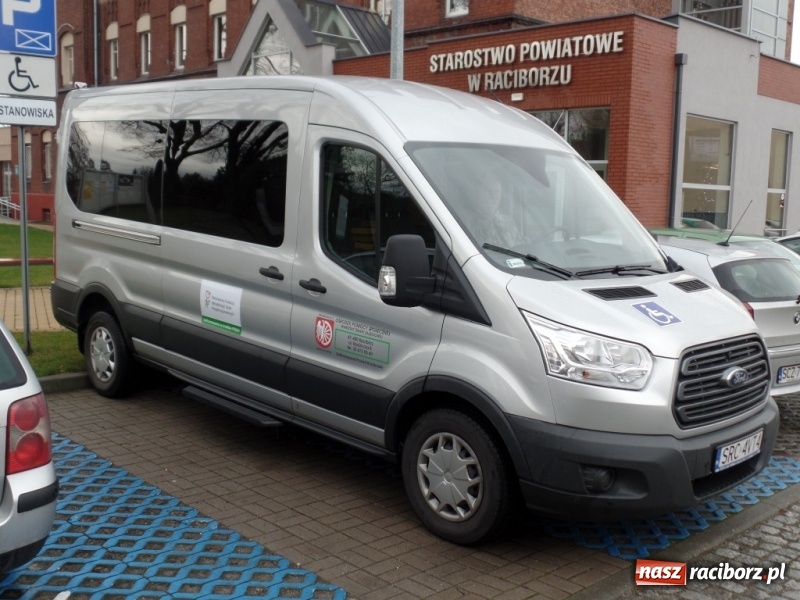 Zdjęcie w galerii na portalu naszraciborz.pl: Warsztaty Terapii Zajęciowej mają nowego transita  wiadomości z regionu