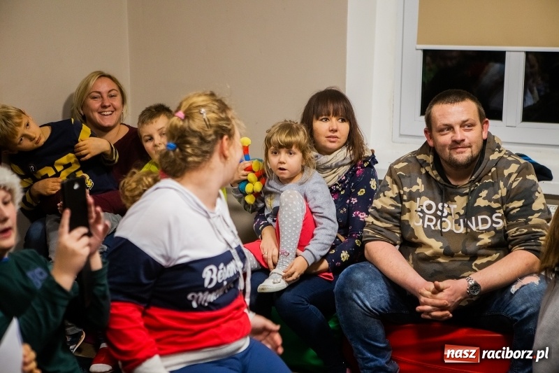 Zdjęcie w galerii na portalu naszraciborz.pl: Spotkanie mikołajkowe w Stowarzyszeniu Spektrum wiadomości z regionu