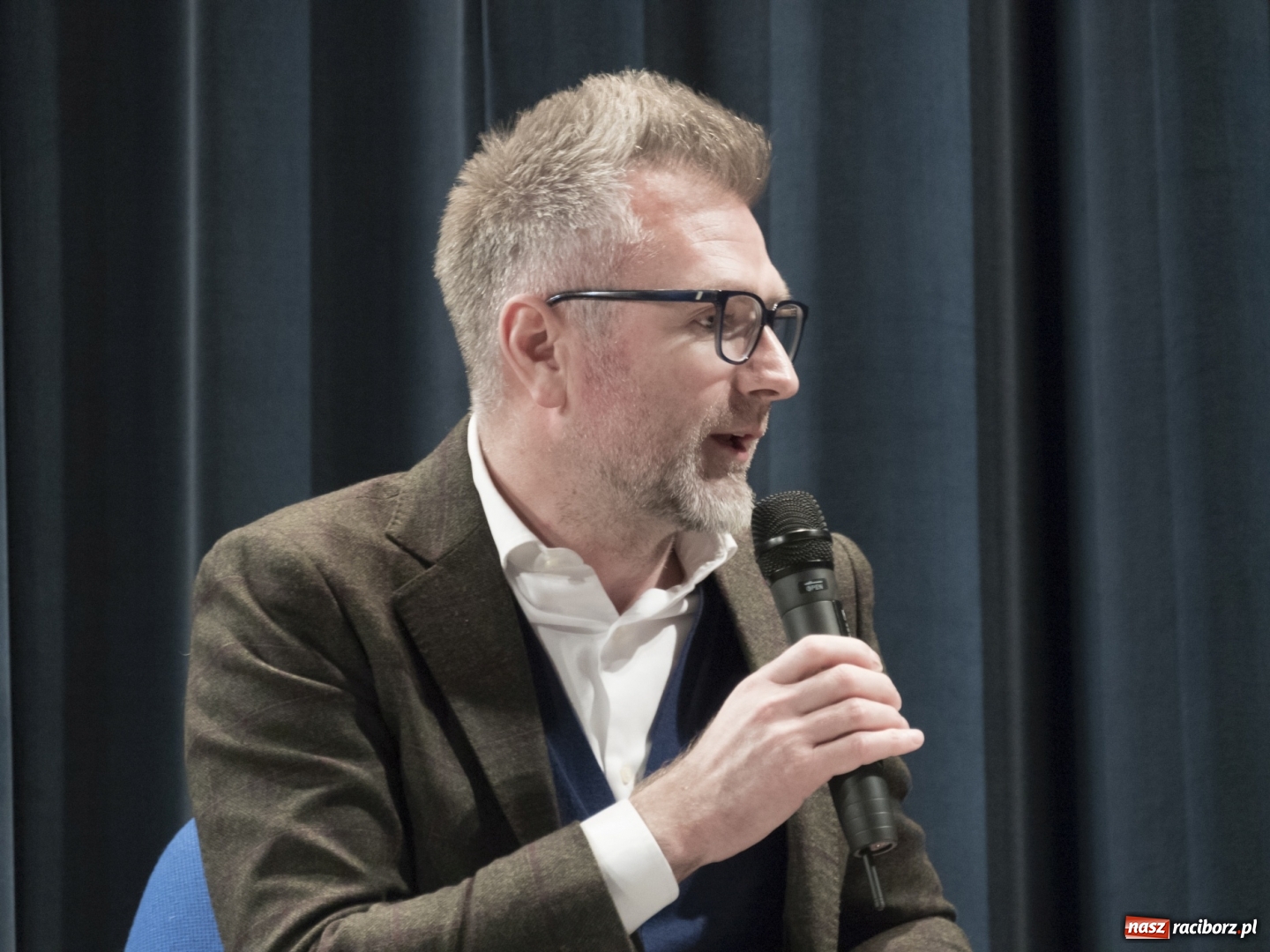 Zdjęcie w galerii na portalu naszraciborz.pl: Sól ziemi czarnej. Pokaz filmu i spotkanie z Olgierdem Łukaszewiczem w kinie Bałtyk wiadomości z regionu