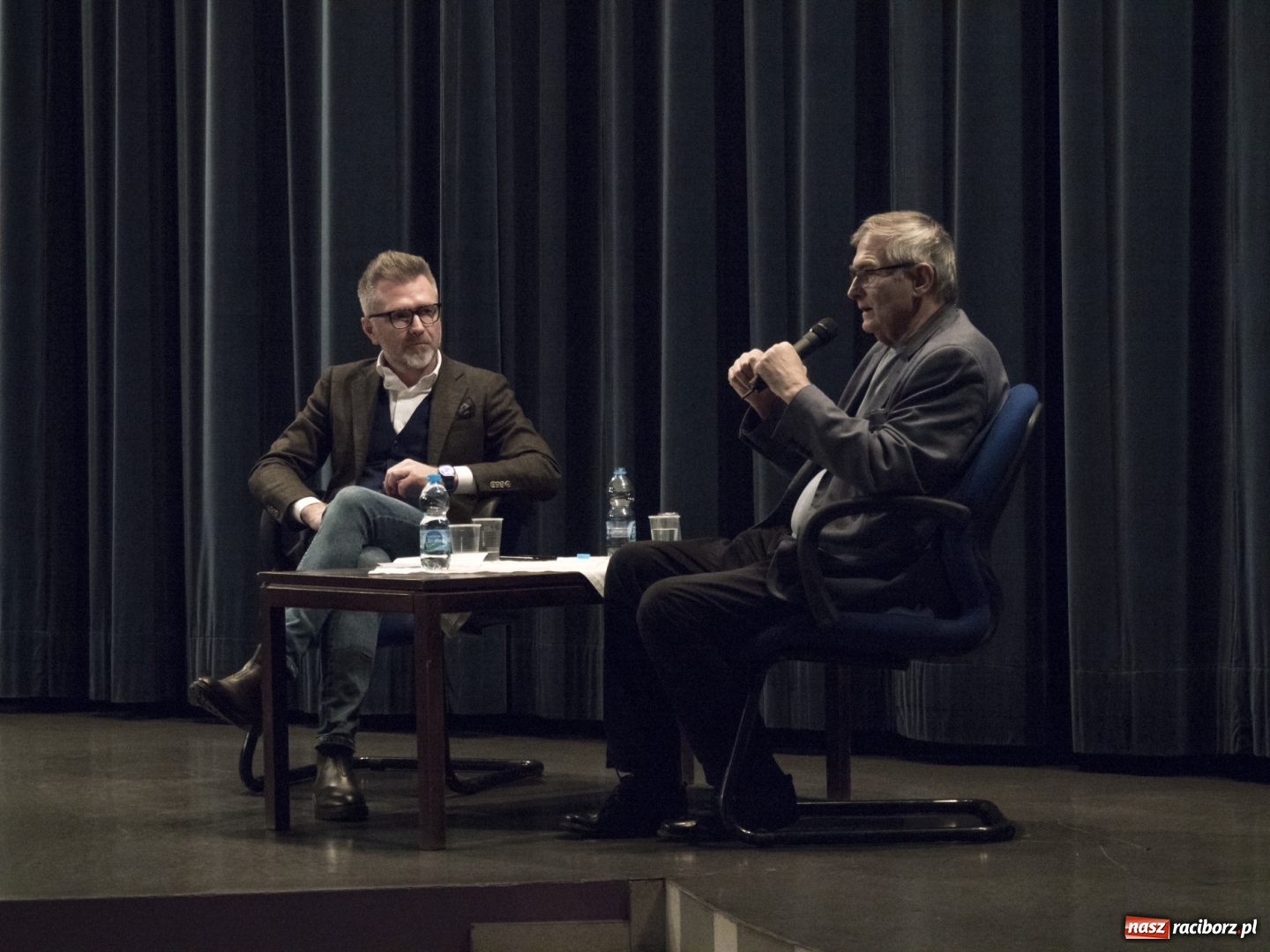 Zdjęcie w galerii na portalu naszraciborz.pl: Sól ziemi czarnej. Pokaz filmu i spotkanie z Olgierdem Łukaszewiczem w kinie Bałtyk wiadomości z regionu