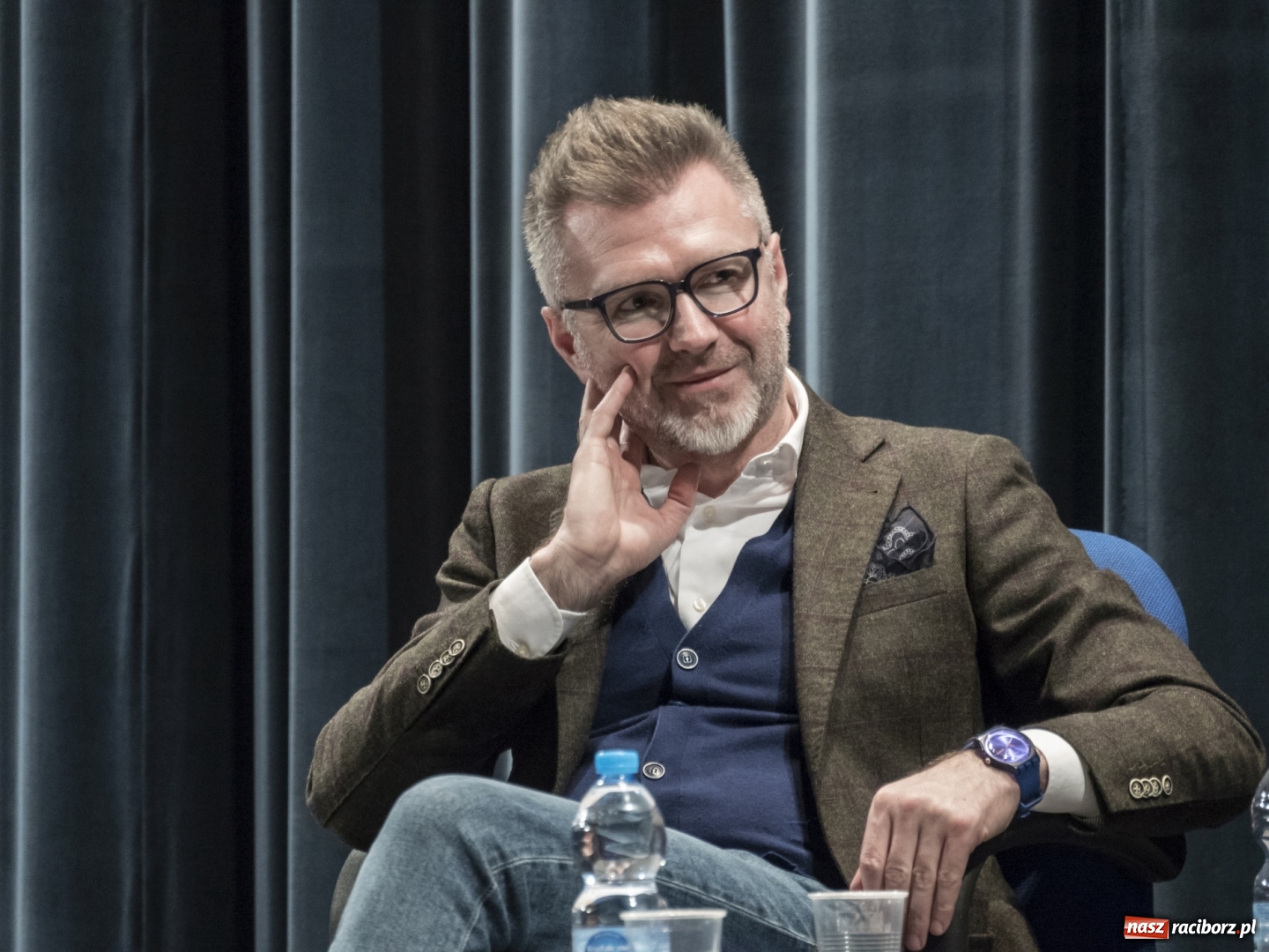 Zdjęcie w galerii na portalu naszraciborz.pl: Sól ziemi czarnej. Pokaz filmu i spotkanie z Olgierdem Łukaszewiczem w kinie Bałtyk wiadomości z regionu