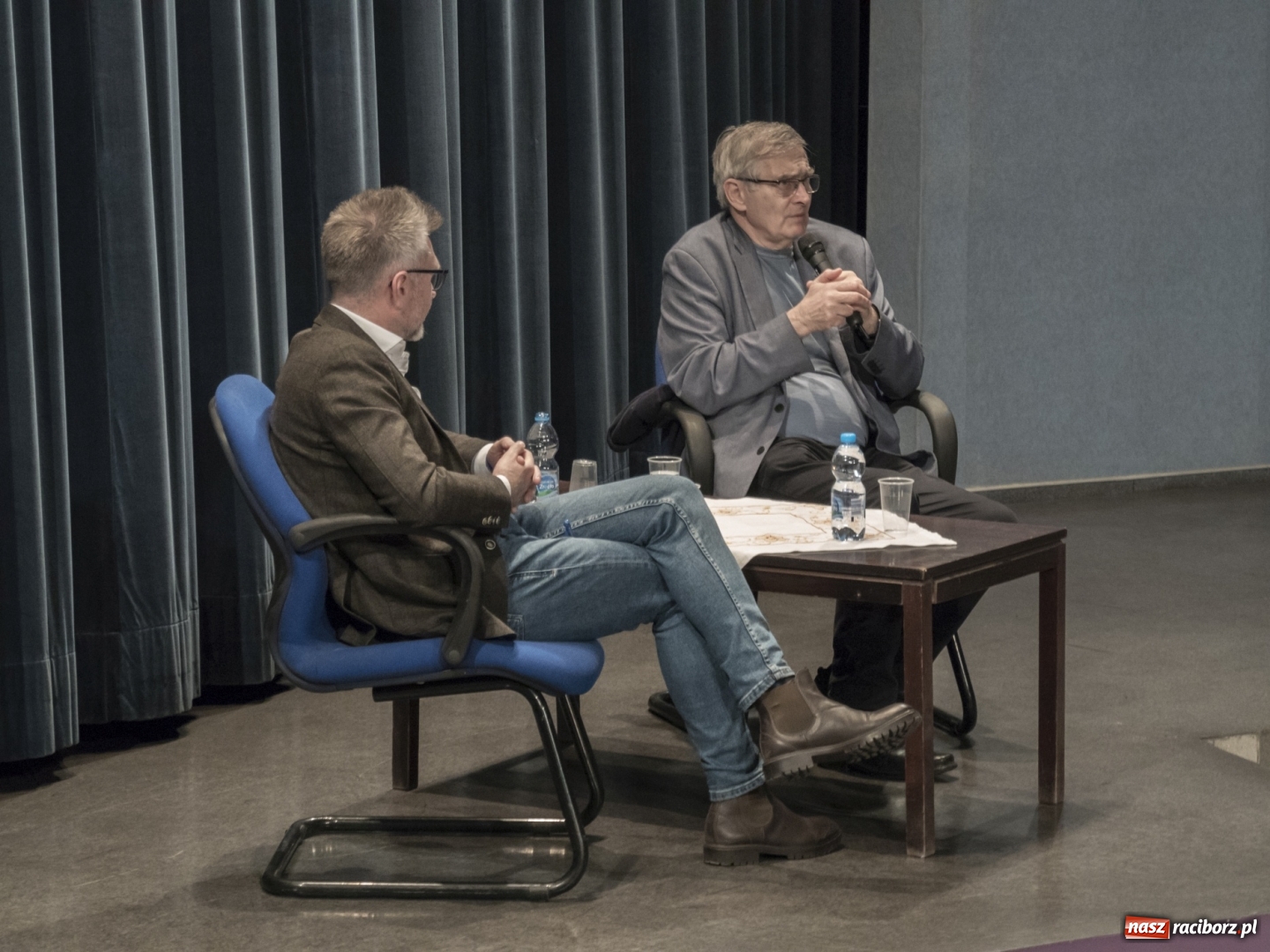 Zdjęcie w galerii na portalu naszraciborz.pl: Sól ziemi czarnej. Pokaz filmu i spotkanie z Olgierdem Łukaszewiczem w kinie Bałtyk wiadomości z regionu