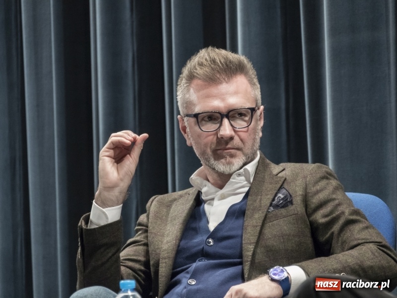 Zdjęcie w galerii na portalu naszraciborz.pl: Sól ziemi czarnej. Pokaz filmu i spotkanie z Olgierdem Łukaszewiczem w kinie Bałtyk wiadomości z regionu