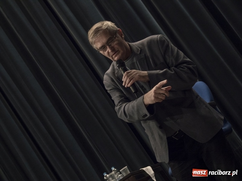 Zdjęcie w galerii na portalu naszraciborz.pl: Sól ziemi czarnej. Pokaz filmu i spotkanie z Olgierdem Łukaszewiczem w kinie Bałtyk wiadomości z regionu