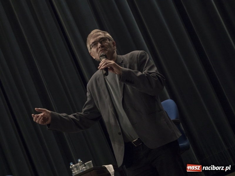 Zdjęcie w galerii na portalu naszraciborz.pl: Sól ziemi czarnej. Pokaz filmu i spotkanie z Olgierdem Łukaszewiczem w kinie Bałtyk wiadomości z regionu