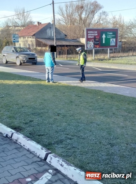 Zdjęcie w galerii na portalu naszraciborz.pl: Kierowca toyoty potrącił pieszego przy Rudzkiej wiadomości z regionu